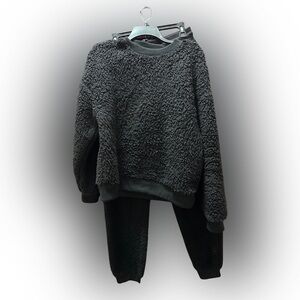 Winter Ready! Black Teddy Fleece Sweatshirt and Pants Set w/LOVE in gold on leg!